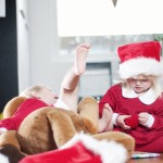 Chilling santas helper children Christmas Photo shoot. Tomtenisse barnfotografering jul.