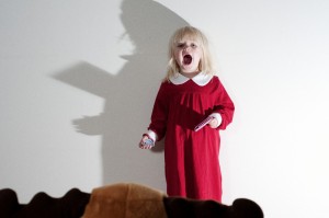 Singing hildren Christmas Photo shoot. Sjungande barn fotografering jul.