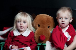 Children Christmas Photo shoot. Julfoto av barnen.
